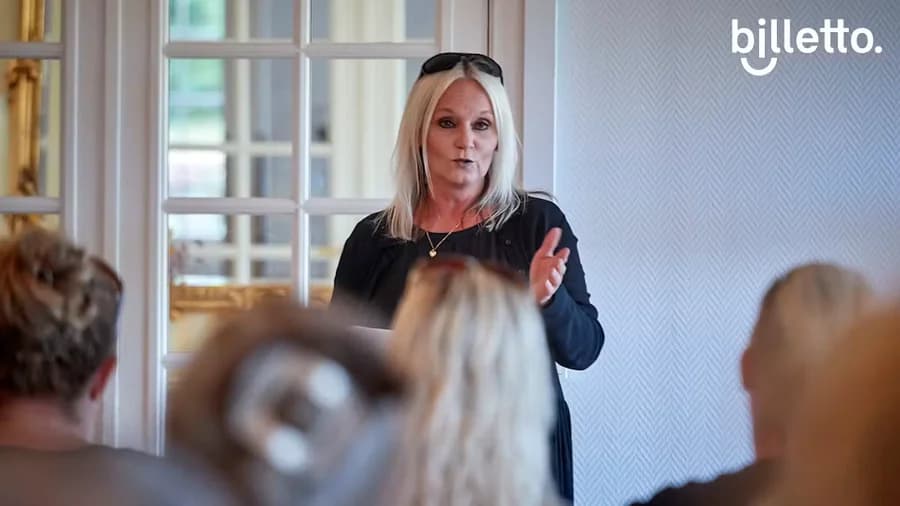 Klarsynsaften SLAGELSE Bibliotek v /MARIANNE LARSEN
