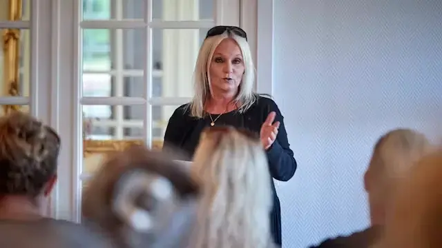 Klarsynsaften på Slagelse Bibliotek v/ Marianne Larsen