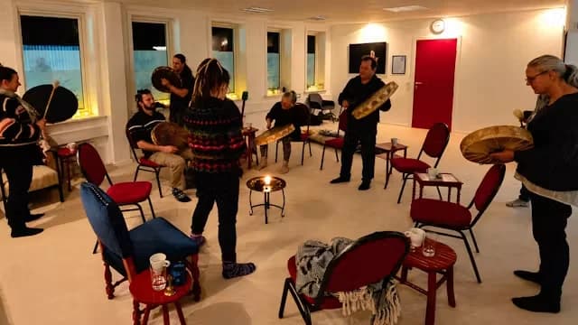 Velkommen til Trommecirkel i Delta Huset