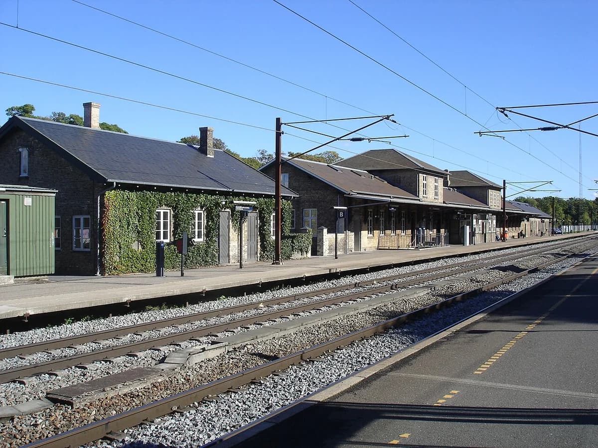 Sorø Station building and railway tracks